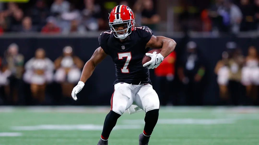 Bijan Robinson to the Bears? This NFL.com mock draft thinks it's possible (News)