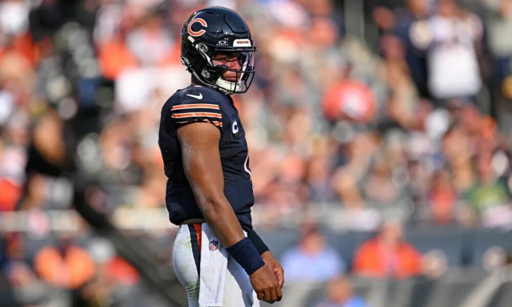 Justin Fields sums up Week 1 loss to Packers perfectly: 'It sucks' (2023 Season)