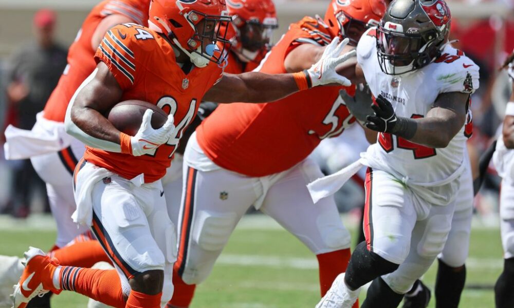 Chicago Bears PFF Grades: Khalil Herbert leads the way on offense in Week 2 (2023 Season)