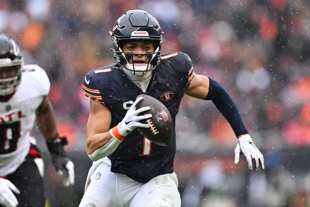 Did Matt Eberflus accidentally reveal the Bears' plan for Justin Fields? (News)