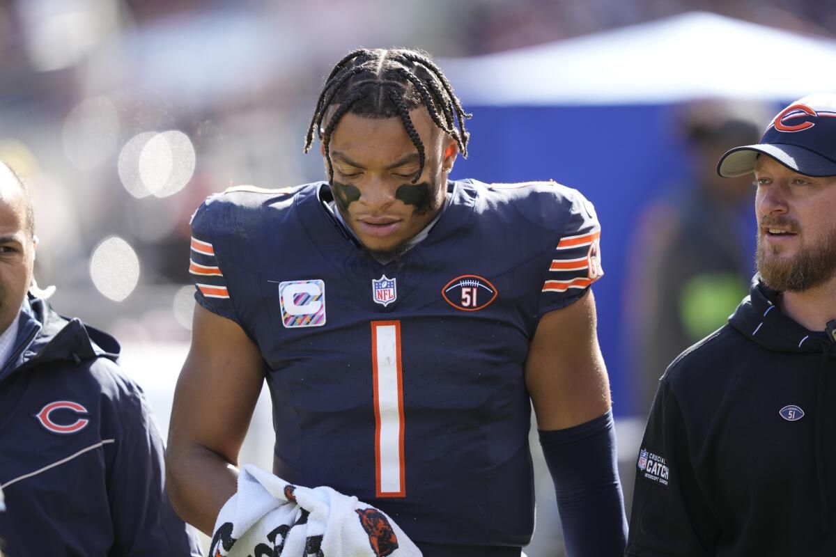 Justin Fields' injury complicates an already complicated Chicago Bears QB situation (2023 Season)