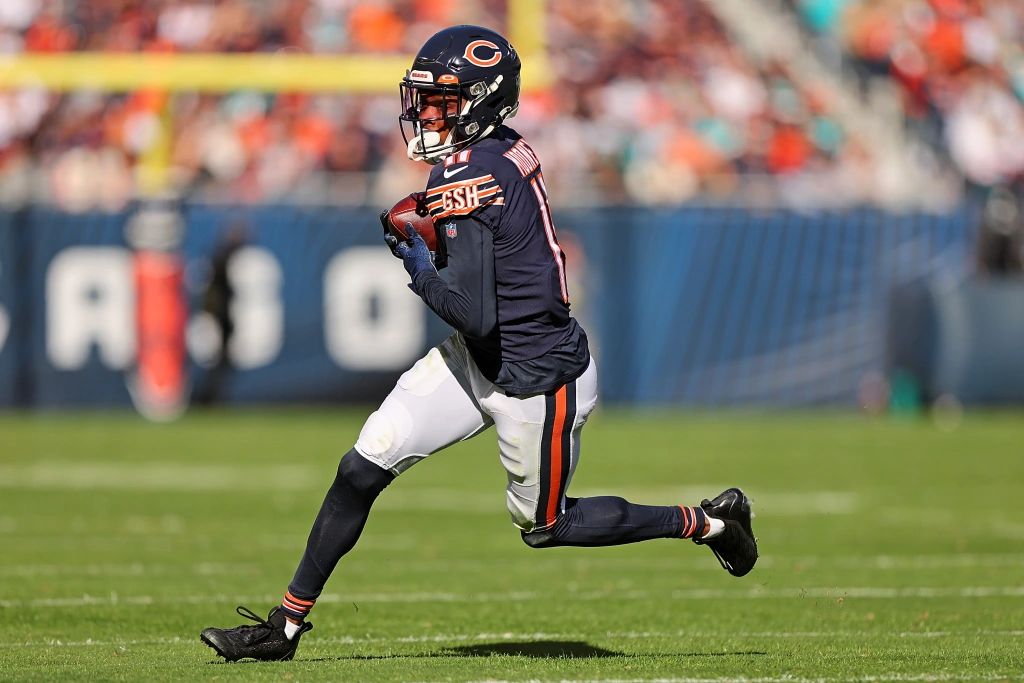 LOOK: Bears WR Darnell Mooney bulks up for 2023 season (2023 Season)