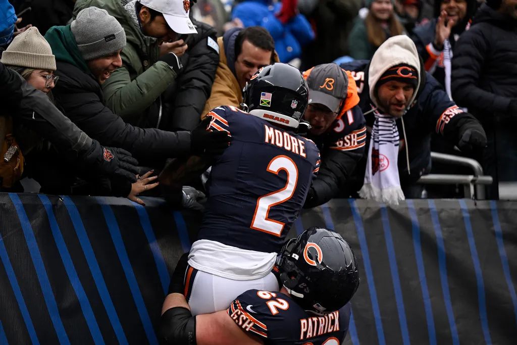 How to watch, stream, and listen to Bears vs. Cardinals Week 16 game (2023 Season)
