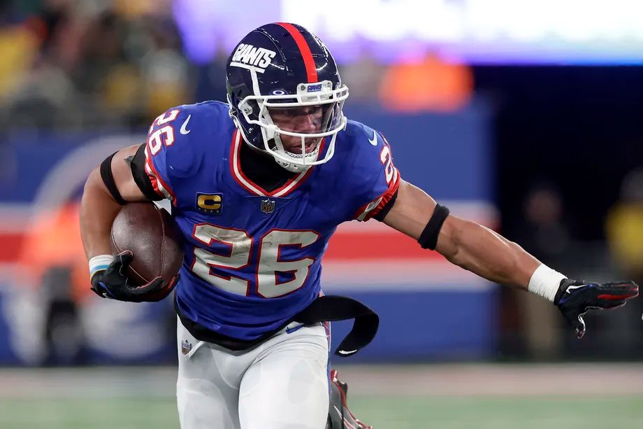 Here's What Bears Fans Feel About Signing Saquon Barkley (Free Agency)