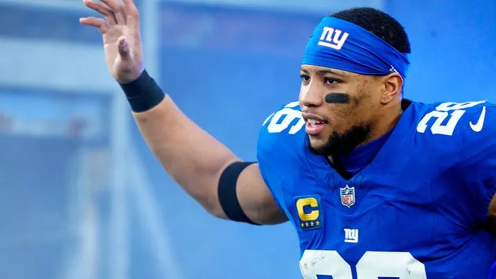 Potential Bears free-agent target Saquon Barkley says he wants to be a 'Giant for life' (Free Agency)