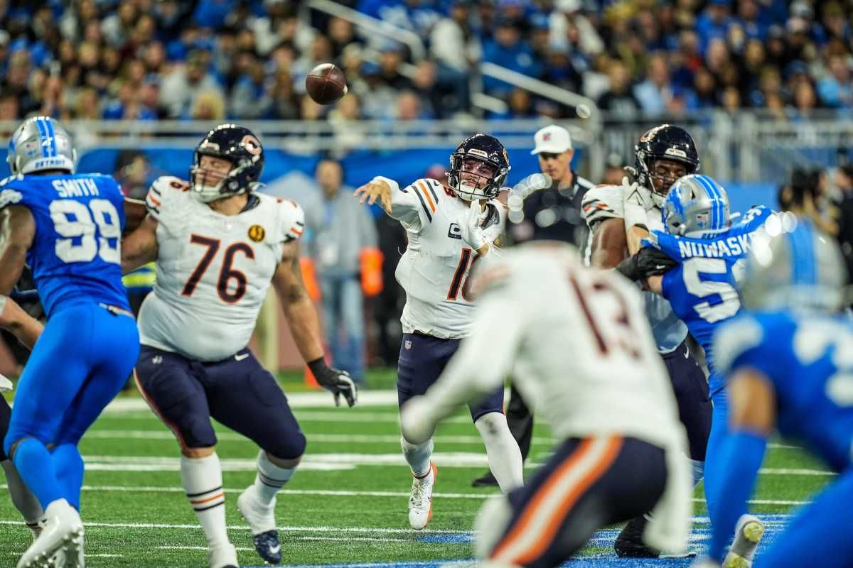 Studs and duds from Bears' Thanksgiving loss to Lions (News)